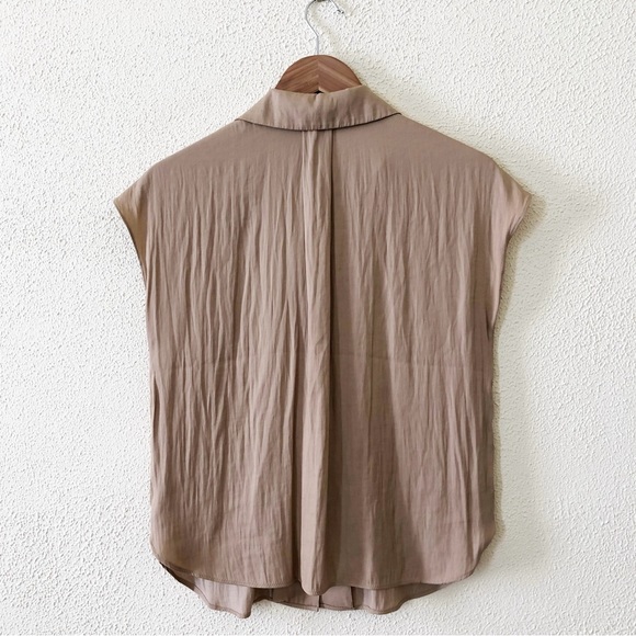 Banana Republic Satin Resort Shirt SP - Picture 2 of 3